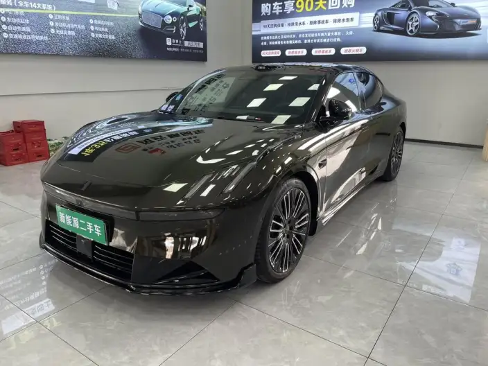 Lynk & Co 10 EM-P 2025 Model 240 4WD Ultra Sports Edition