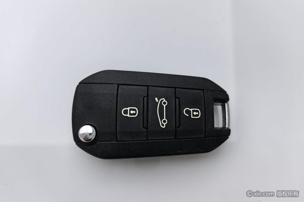 Citroën C3-XR Модель 2020 года 230THP DCT C-Series Tide Enjoy Edition – фото 6