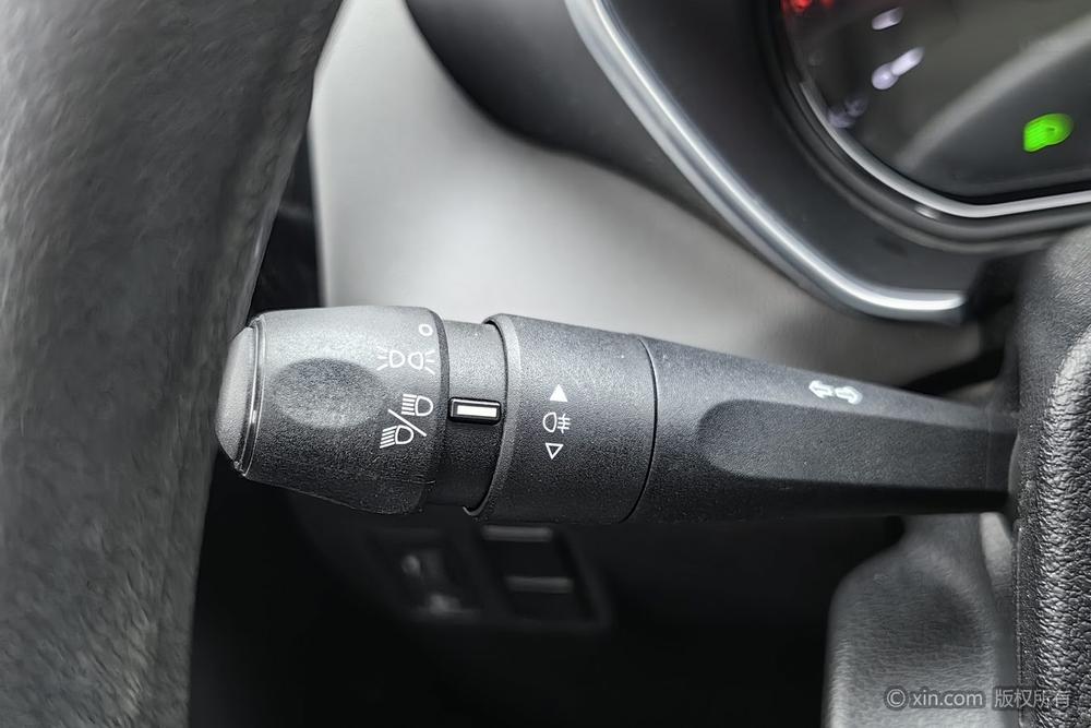 Citroën C3-XR Модель 2020 года 230THP DCT C-Series Tide Enjoy Edition – фото 15