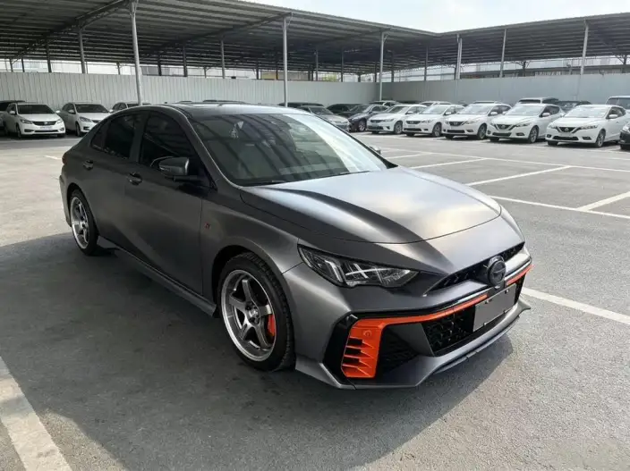Emzoom 2022 Model 270T J16 R-Style Track Edition
