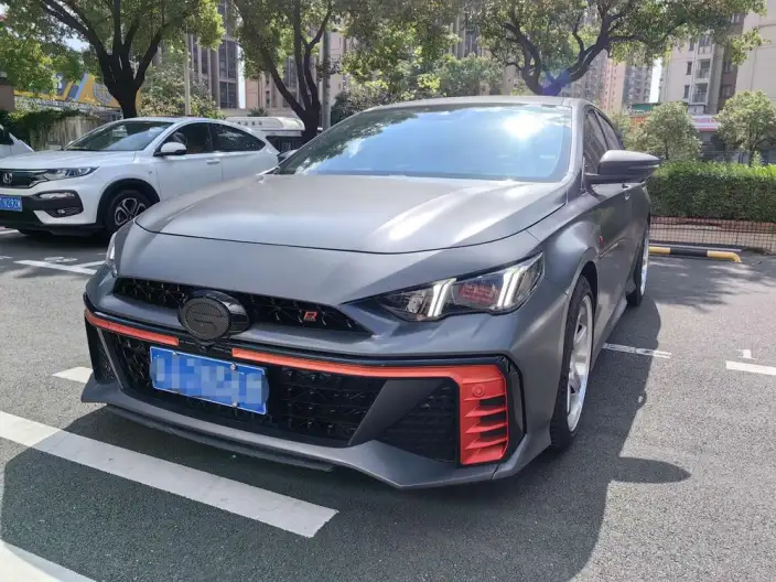 Emzoom 2022 Model 270T J16 R-Style Track Edition