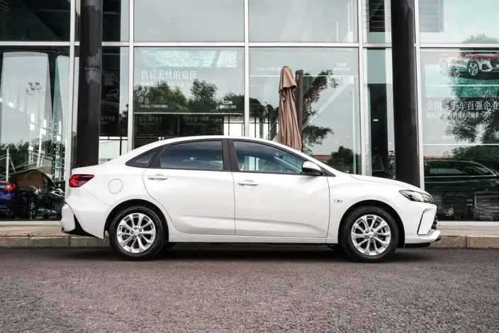 Chevrolet Corolla 2024 Model 1.5L DCT Lexiang Edition – фото 6