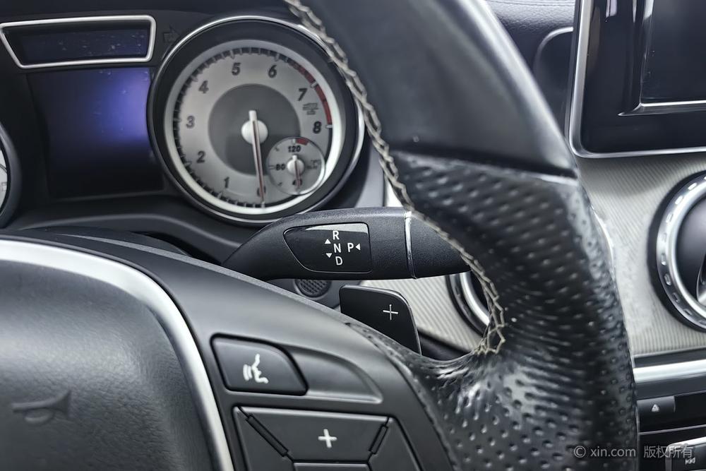 Mercedes-Benz GLA 2015 GLA 220 4MATIC Luxury – фото 15