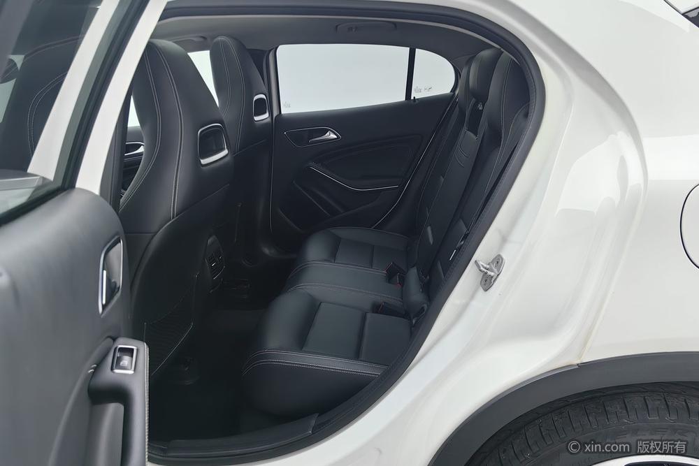 Mercedes-Benz GLA 2015 GLA 220 4MATIC Luxury – фото 19