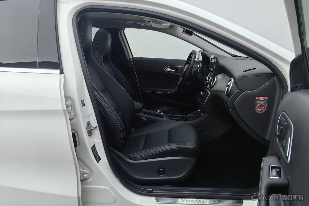 Mercedes-Benz GLA 2015 GLA 220 4MATIC Luxury – фото 24