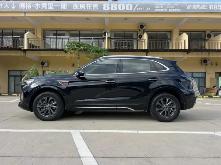 Hongqi HS5 2023 Model 2.0T Flag Xiang Pro Edition