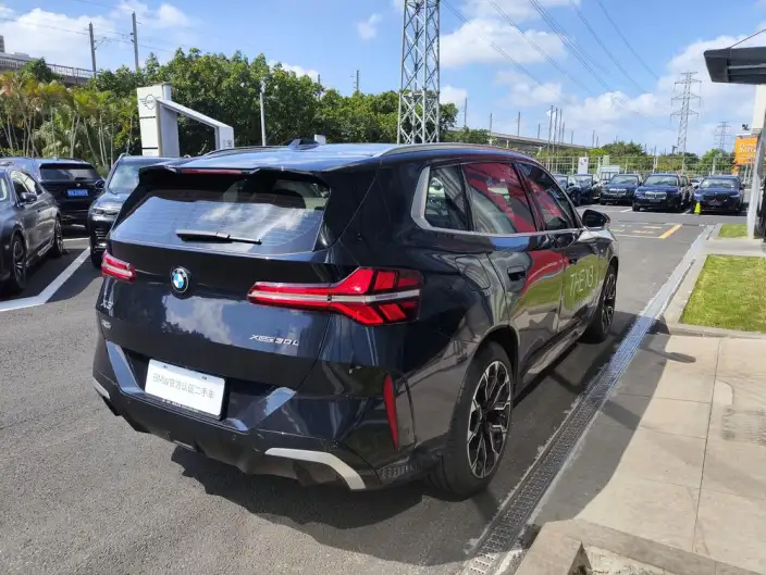 BMW X3 2025 Model xDrive30L Exclusive Model M Sports Set – фото 5