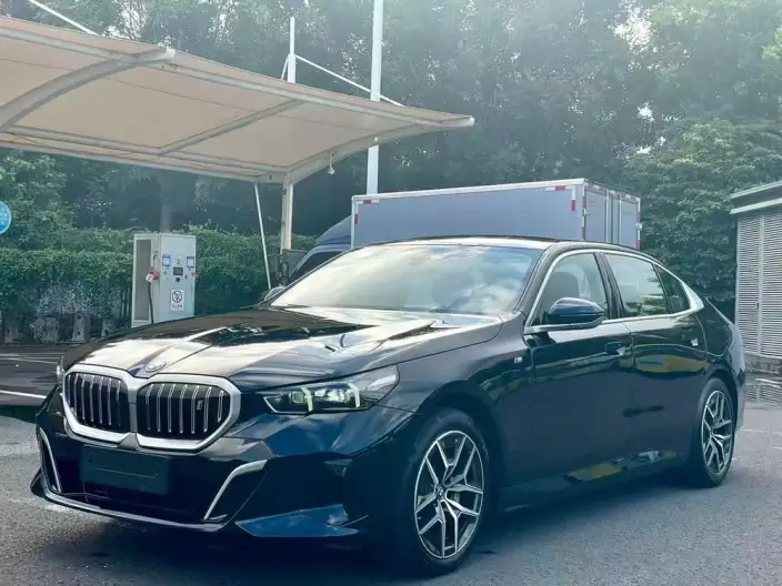 BMW i5 2024 Model eDrive35L M Sports Set – фото 1