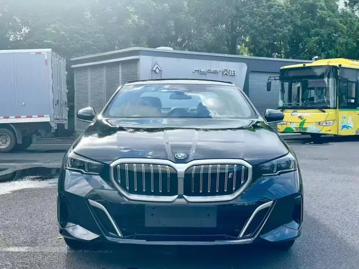 BMW i5 2024 Model eDrive35L M Sports Set – фото 2