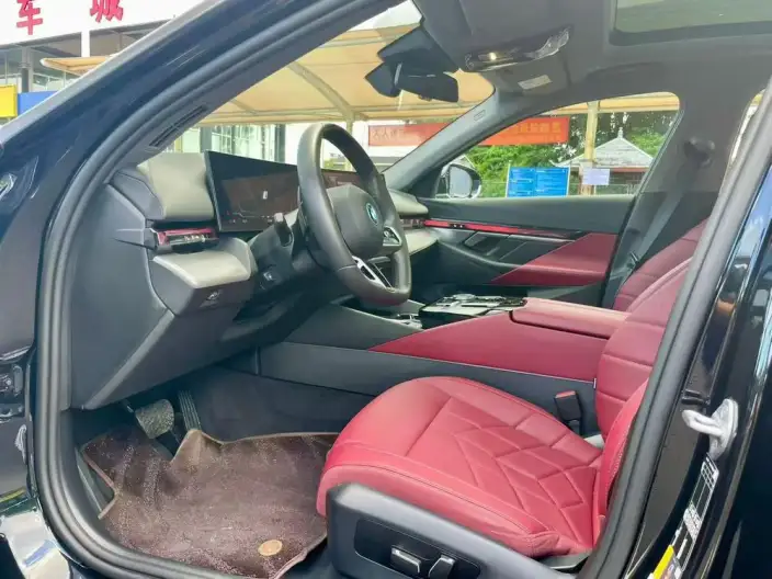 BMW i5 2024 Model eDrive35L M Sports Set – фото 8