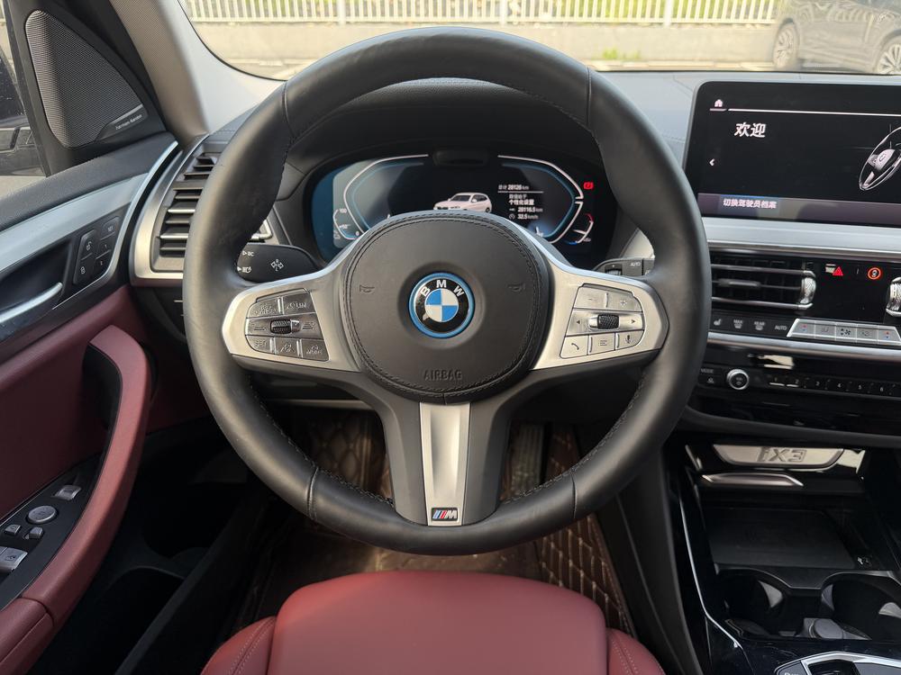 BMW iX3 2024 Pioneer – фото 14