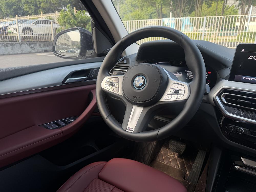 BMW iX3 2024 Pioneer – фото 15