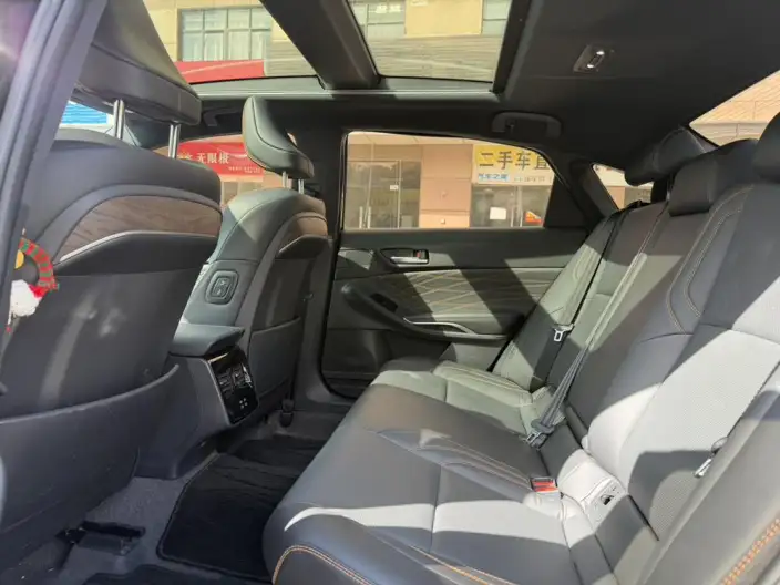 Toyota Avalon 2024 Model Intelligent Hybrid 2.0L E-CVT Deluxe Edition – фото 9