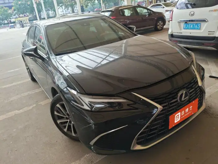 Lexus ES 2025 Model 200 Premium – фото 2