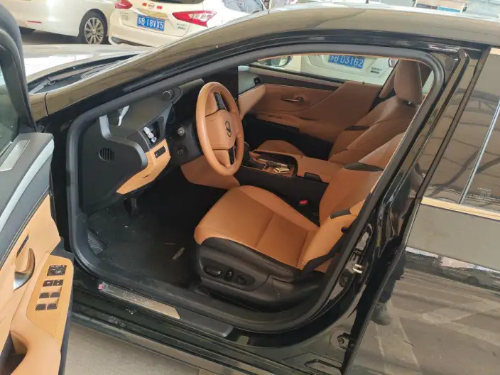 Lexus ES 2025 Model 200 Premium – фото 10