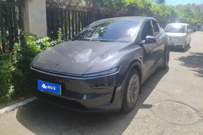 Model Y L 2026 Model Standard Edition – фото 1
