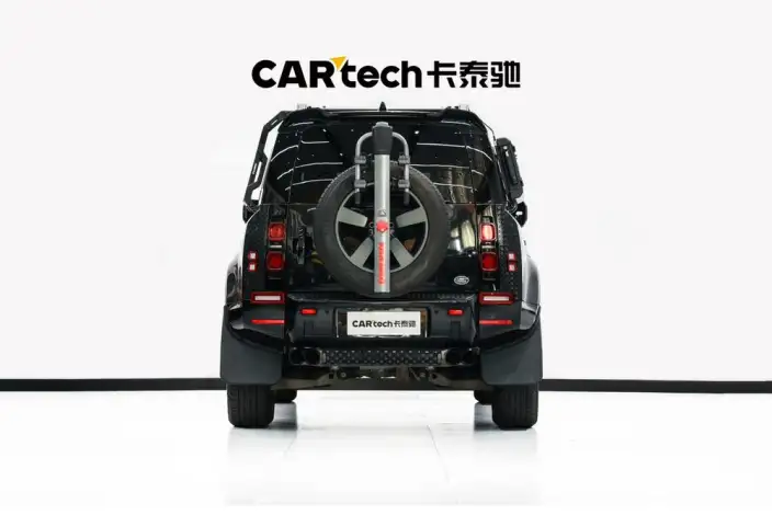 Land Rover Defender 2024 Model 110 3.0T P400 X-Dynamic HSE – фото 6