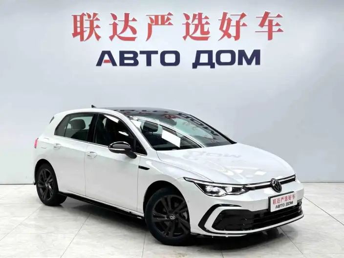 Volkswagen Golf 2023 Model 280TSI DSG R-Line Lite – фото 3