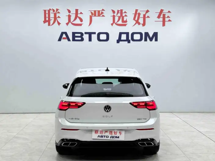 Volkswagen Golf 2023 Model 280TSI DSG R-Line Lite – фото 5