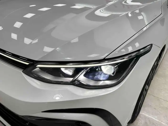 Volkswagen Golf 2023 Model 280TSI DSG R-Line Lite – фото 8