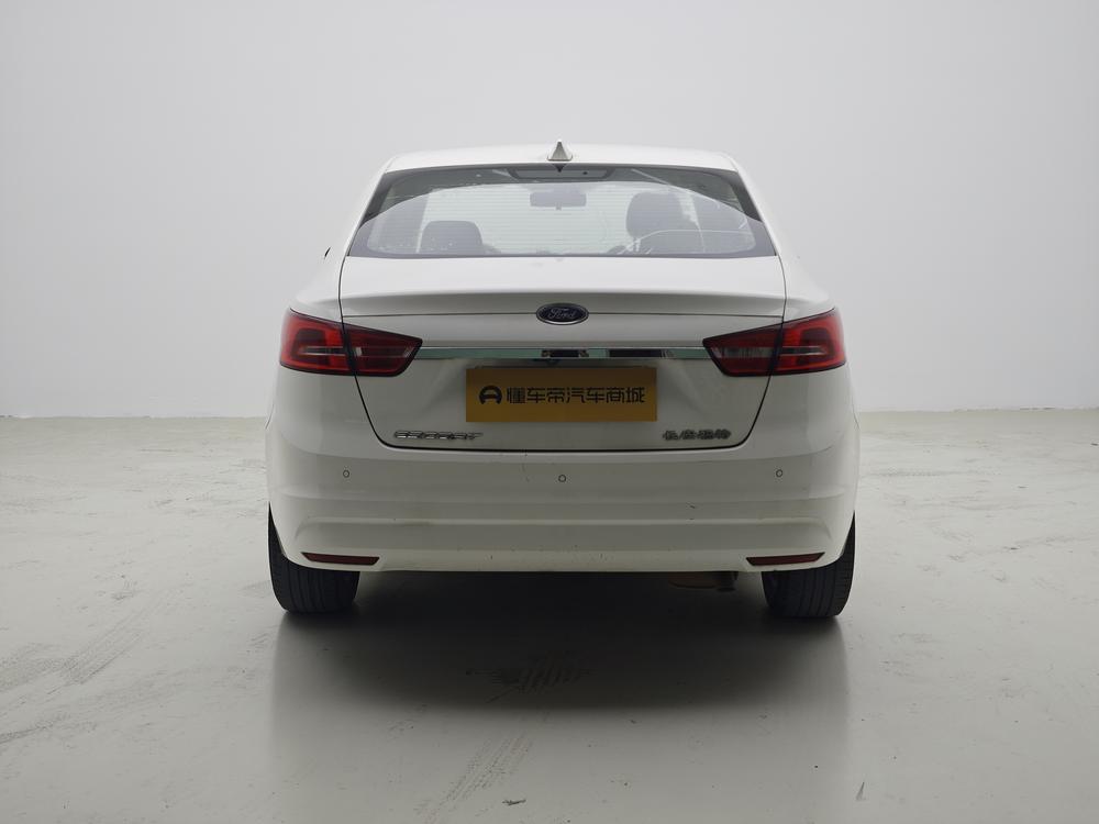 Ford Escort 2015 1.5L Automatic Fashion – фото 6