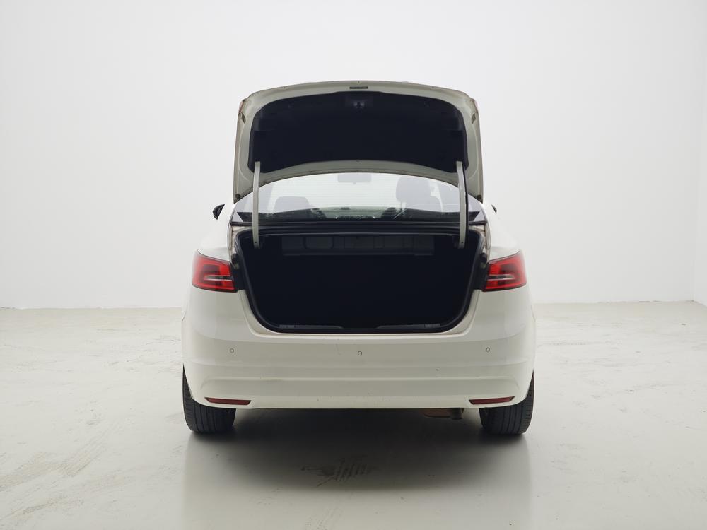 Ford Escort 2015 1.5L Automatic Fashion – фото 20