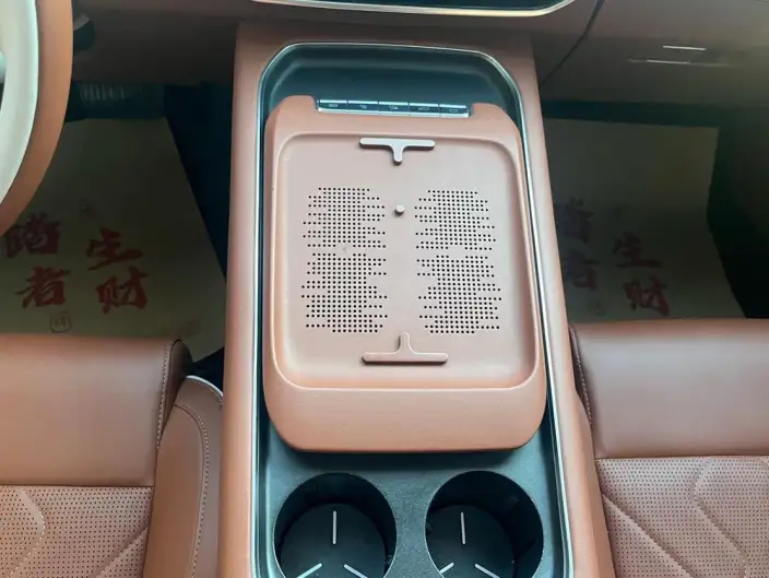 VOYAH FREE 2024 Model Ultra-long Endurance Smart Driving Edition – фото 7