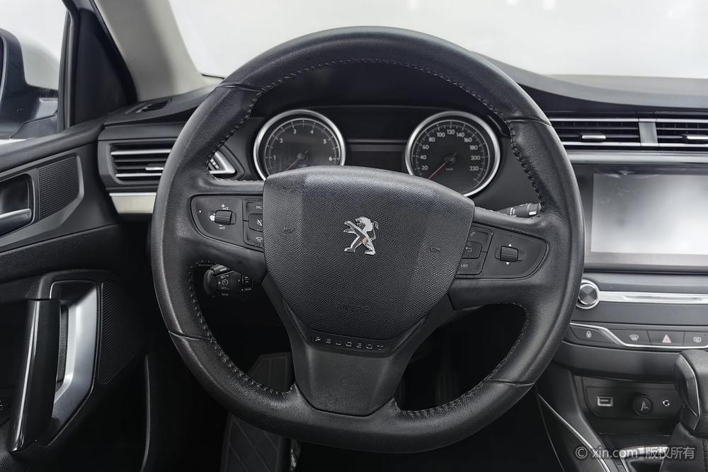 Peugeot 408 2016 1.6T Automatic Luxury – фото 13