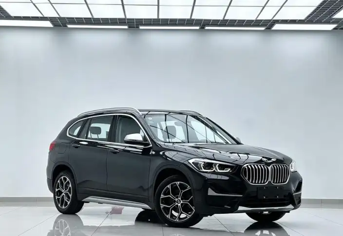 BMW X1 2022 Model sDrive20Li Exclusive Model – фото 2