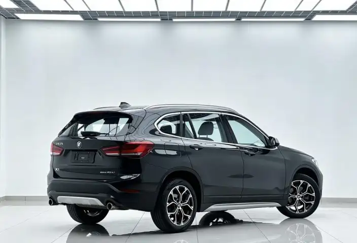 BMW X1 2022 Model sDrive20Li Exclusive Model – фото 5