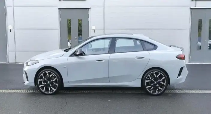 BMW 2 Series 2025 Model 225L M Sports Night Set – фото 3