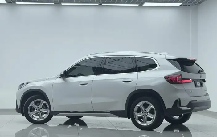 BMW X1 2023 Model sDrive20Li X Design Set – фото 3