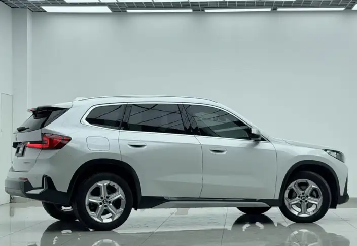 BMW X1 2023 Model sDrive20Li X Design Set – фото 4