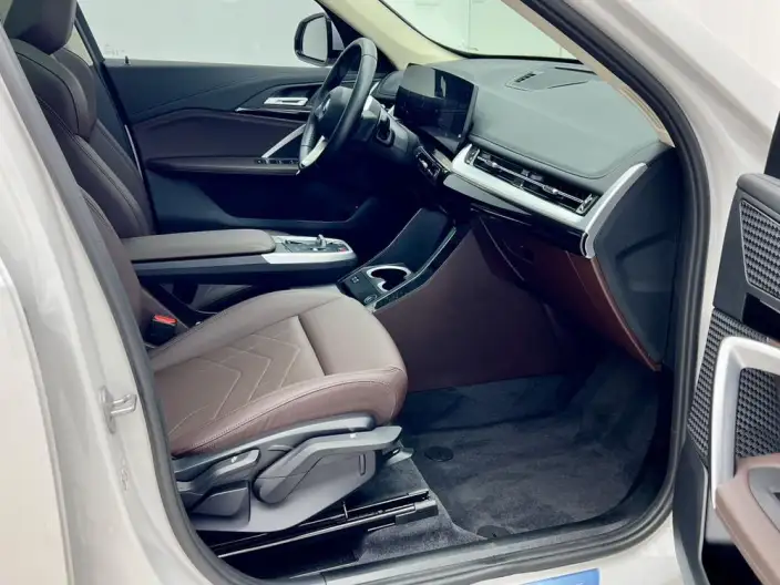 BMW X1 2023 Model sDrive20Li X Design Set – фото 8