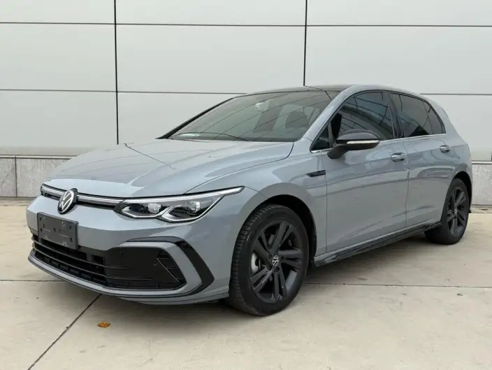 Volkswagen Golf 2023 Model 280TSI DSG R-Line – фото 1