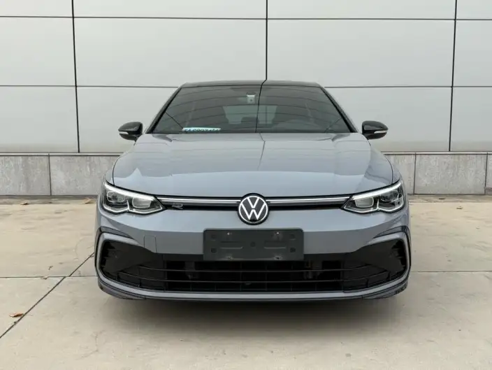Volkswagen Golf 2023 Model 280TSI DSG R-Line – фото 2