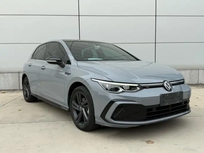 Volkswagen Golf 2023 Model 280TSI DSG R-Line – фото 3