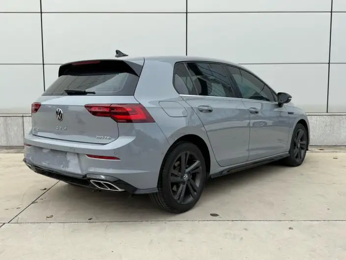 Volkswagen Golf 2023 Model 280TSI DSG R-Line – фото 6