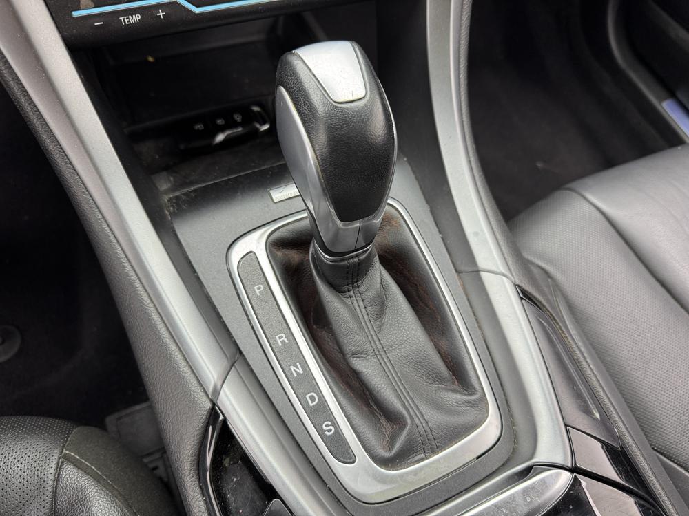 Ford Mondeo 2013 2.0L GTDi240 Luxury Sport – фото 18