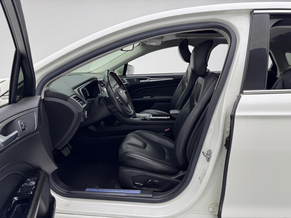 Ford Mondeo 2013 2.0L GTDi240 Luxury Sport – фото 20