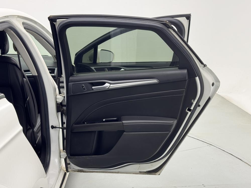 Ford Mondeo 2013 2.0L GTDi240 Luxury Sport – фото 28