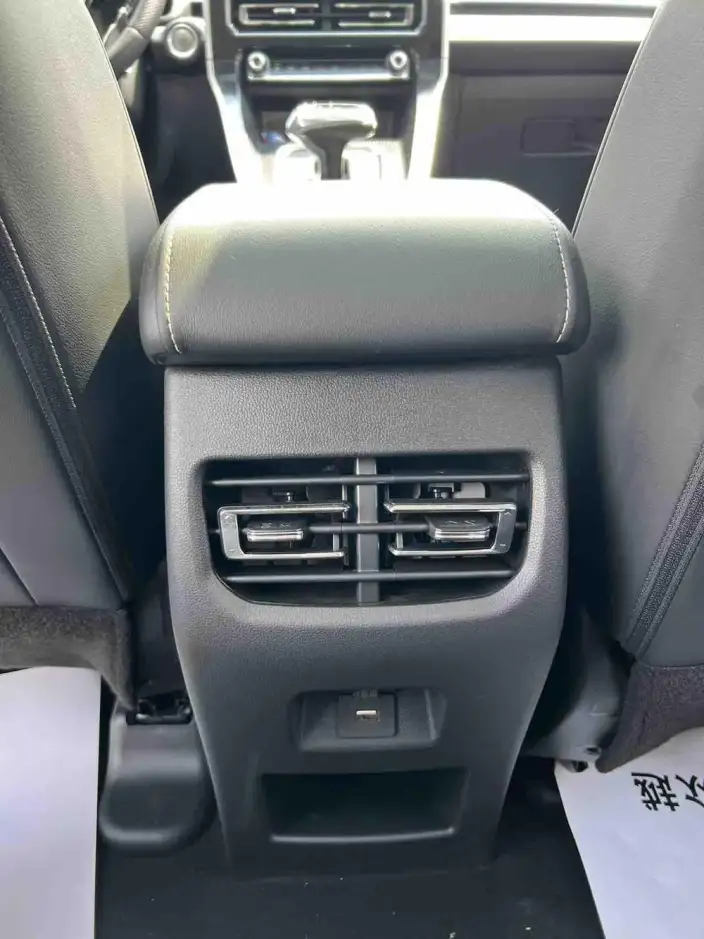 Haval M6 2023 Model PLUS 1.5T DCT Luxury Smart Connect Model – фото 7