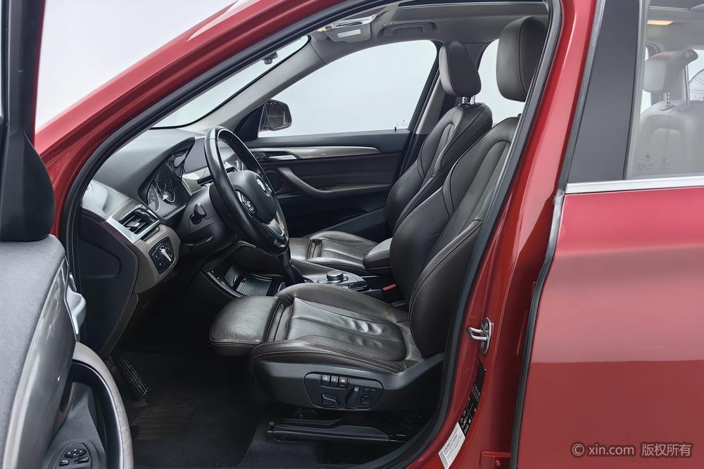 BMW X1 2016 модификация xDrive20Li Luxury – фото 16