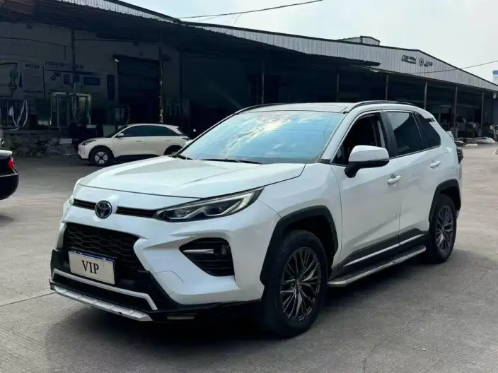 Toyota Wildlander 2023 Model 2.0L 2WD Luxury PLUS Edition – фото 1