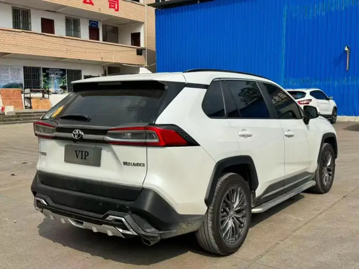 Toyota Wildlander 2023 Model 2.0L 2WD Luxury PLUS Edition – фото 6