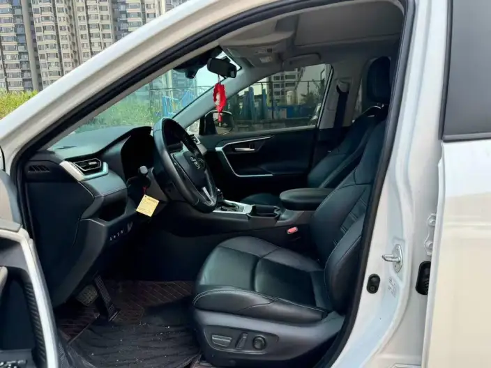 Toyota Wildlander 2023 Model 2.0L 2WD Luxury PLUS Edition – фото 9