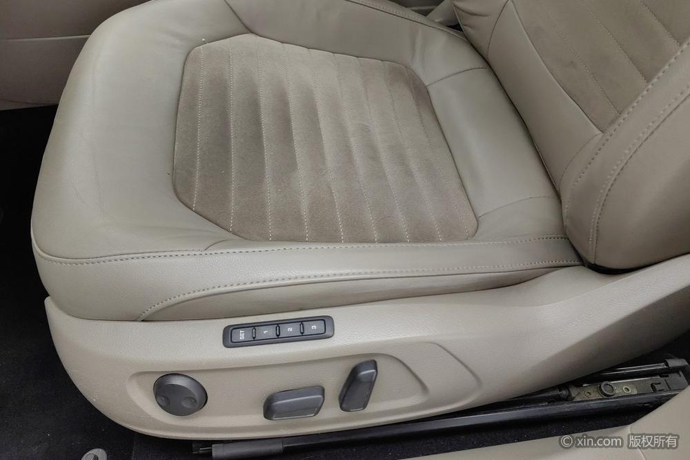 Volkswagen Magotan 2015 модификация 2.0TSI Prestige – фото 18