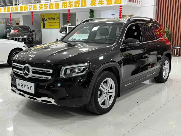Mercedes-Benz GLB 2023 Model GLB 200 Fashion Model – фото 1