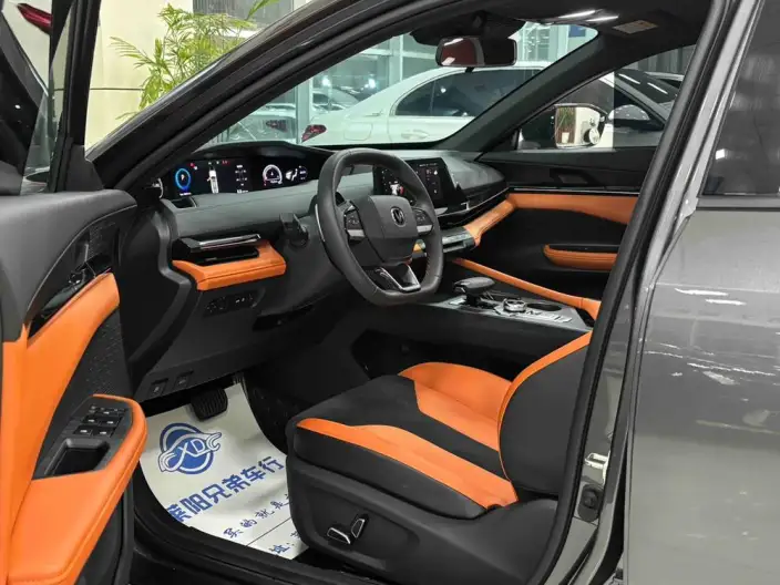 Changan UNI-V 2024 Model 1.5T Exclusive Model – фото 7