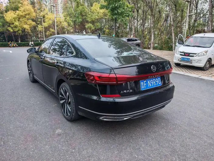 Volkswagen Passat 2023 Model Facelift 330TSI Elite Edition – фото 4